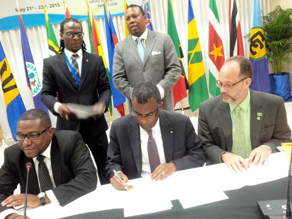 Bahamas - signing of agreements