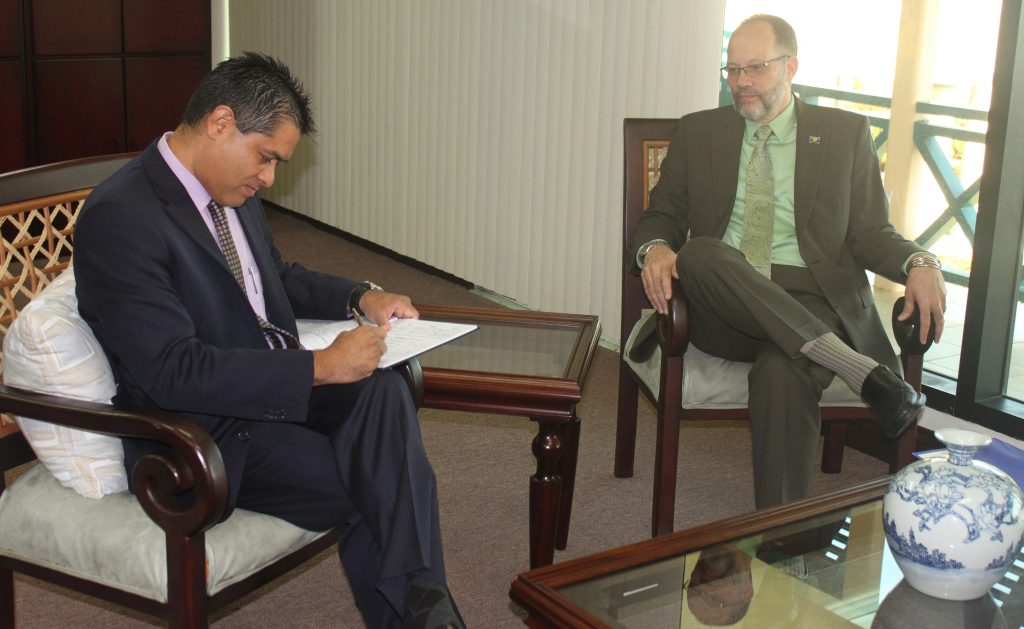 Belize_Amb_Daniel_Gutierez_signs