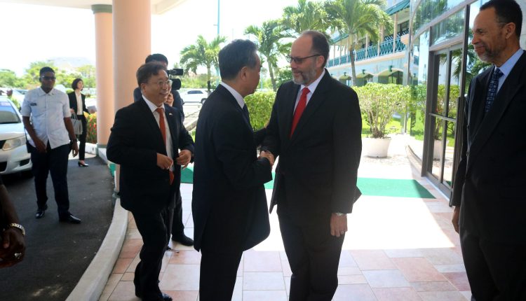 Chines foreign minister meets SG