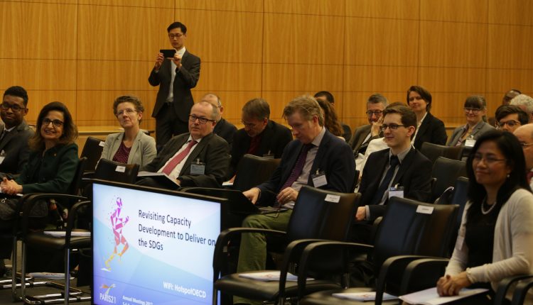 Delegates at PARIS21 Board Meeting 2