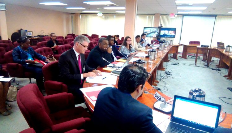 energy-round-table-participants-1-2-december-2016