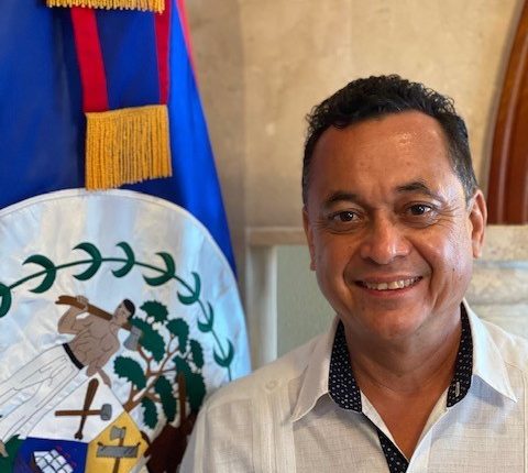 Minister Cervantes-cropped